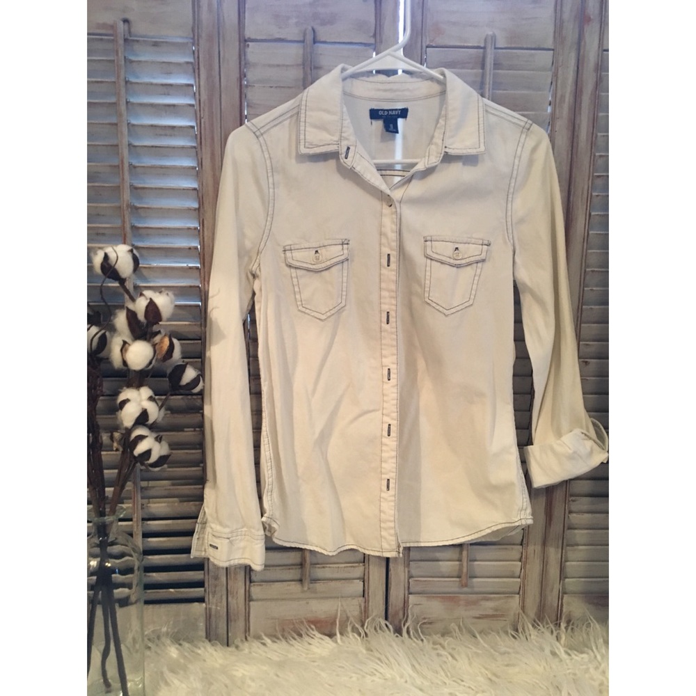 Women’s button down blouse
